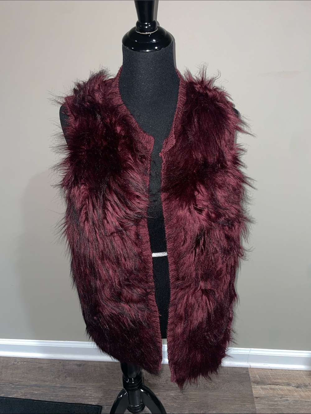 Xhilaration Women's Faux Fur Teddy Vest in Burgundy